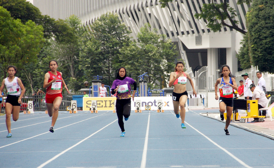 Các vận động viên điền kinh tiếp tục khẳng định mình khi giành thêm được 1 HCV và 2 HCB, 1 HCĐ