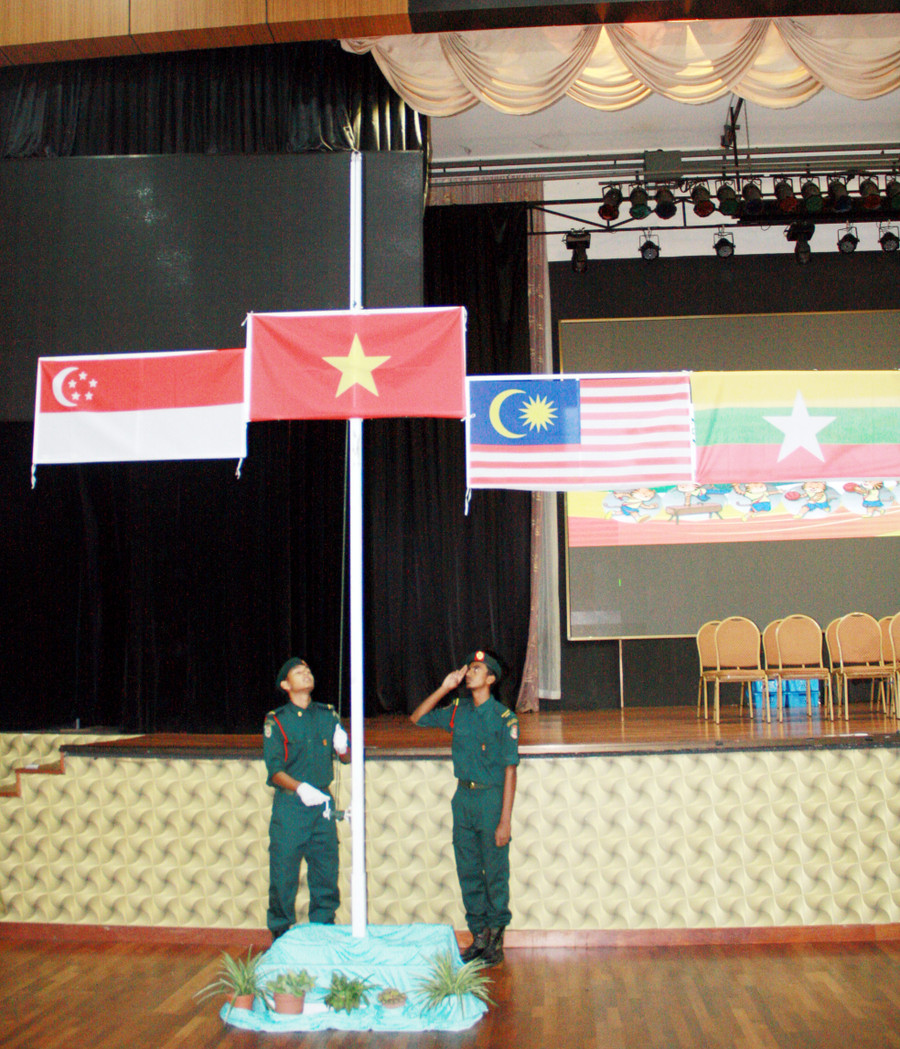 Quốc kỳ, quốc ca Việt Nam tiếp tục tung bay và vang lên trên bầu trời Selangor của Malaysia Quốc kỳ, quốc ca Việt Nam tiếp tục tung bay và vang lên trên bầu trời Selangor của Malaysia