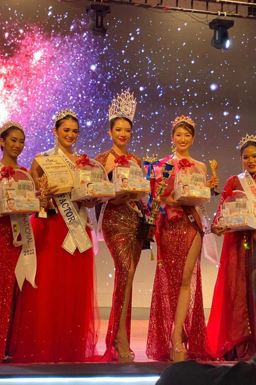 Siêu mẫu Thùy Dung đăng quang Miss Asian International 2022.