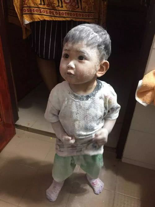 Thấy con yên ắng trong phòng, mở cửa bước vào mẹ “đứng tim” trước hiện trường như phim kinh dị ảnh 6 Thấy con yên ắng trong phòng, mở cửa bước vào mẹ “đứng tim” trước hiện trường như phim kinh dị ảnh 6