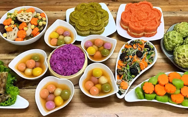 Tháng cô hồn nên kiêng sát sinh và nên ăn chay.