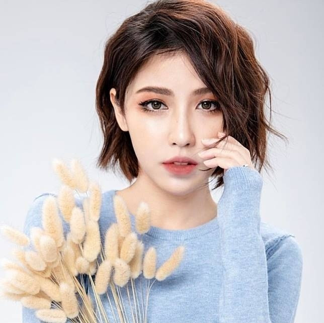 Loạt mẫu tóc ngắn cực xinh giúp chị em tỏa sáng chói chang trong nắng hè ảnh 5 Cập nhật ngay loạt mẫu tóc ngắn hót hòn họt để tỏa sáng chói chang trong nắng hè