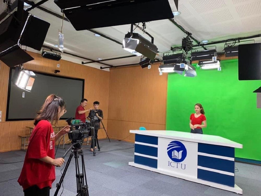 Chuyển đổi số góp phần nâng cao tính chủ động của người học. Chuyển đổi số góp phần nâng cao tính chủ động của người học.