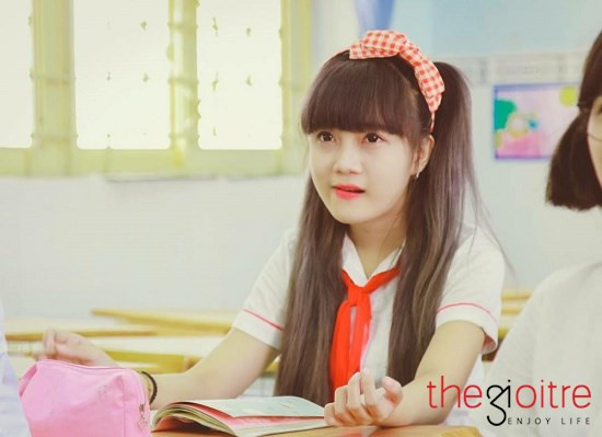 Khi được hỏi về sự “tham công tiếc việc”, Anh Đào bày tỏ: “Đôi khi mình cũng nhận ra công việc bị quá tải nhưng rồi mình nhận ra những công việc này có liên quan với nhau, bổ sung cho nhau nên mình vẫn luôn cố gắng hoàn thành tốt nhất. Làm nhiều công việc còn giúp mình có được nhiều trải nghiệm thú vị và tạo cơ hội phát triển bản thân hơn. Tuy nhiên mình cũng có suy nghĩ đến trường hợp không đủ sức khỏe hoặc điều kiện thì mình sẽ tập trung cho hai lĩnh vực mà mình yêu thích nhất là âm nhạc và marketing".