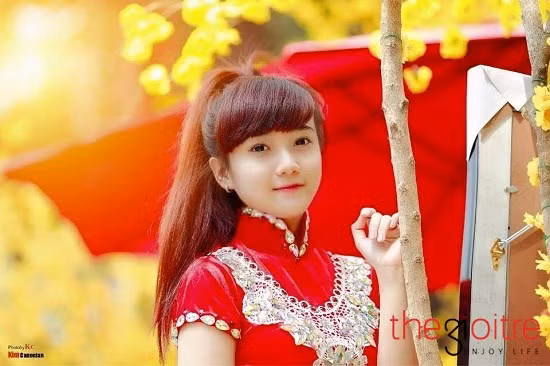 Nguyễn Thị Anh Đào quê tại Kiên Giang. Cô hiện sống và làm việc tại TP.HCM.