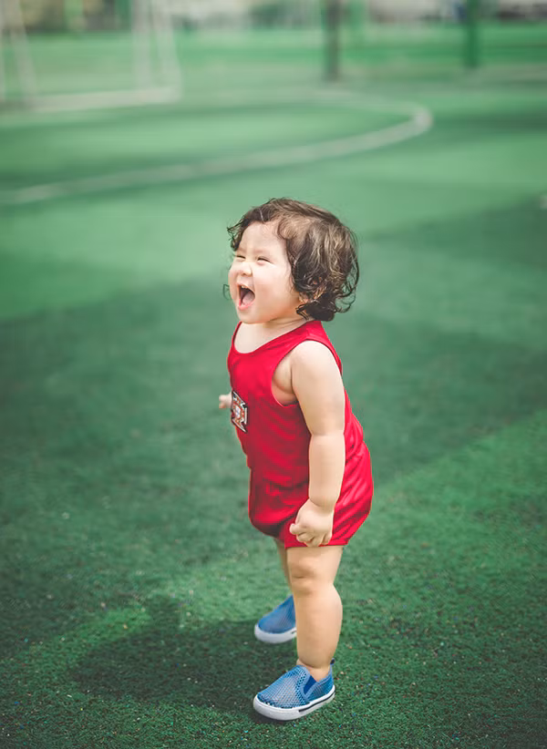  Mùa EURO năm nay, Mimi được mẹ diện cho bộ trang phục của đội tuyển Bồ Đào Nha. Mẹ bé là fan trung thành của đội tuyển này. 