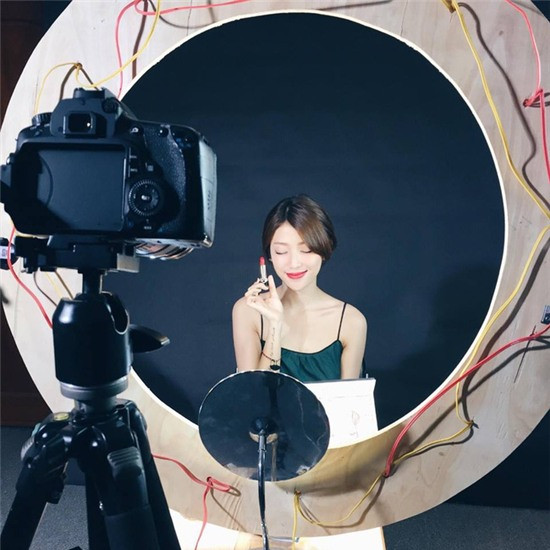 5 nàng Beauty blogger Việt xinh đẹp và cực hút fan trên mạng xã hội - Ảnh 29. 5 nàng Beauty blogger Việt xinh đẹp và cực hút fan trên mạng xã hội - Ảnh 29.