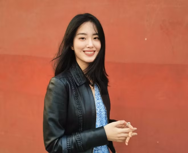 My nhan 9X khien cha nuoi ty phu cua Luu Diec Phi say dam la ai hinh anh 9 