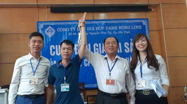 Khách hàng trúng đấu giá Nhà máy thép Vạn Lợi hơn 205 tỉ đồng Khách hàng trúng đấu giá Nhà máy thép Vạn Lợi hơn 205 tỉ đồng