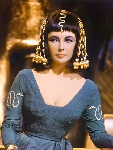 10 sự thật khó tin về trang phục trong Cleopatra - bom tấn xa xỉ bậc nhất lịch sử điện ảnh - Hình 11