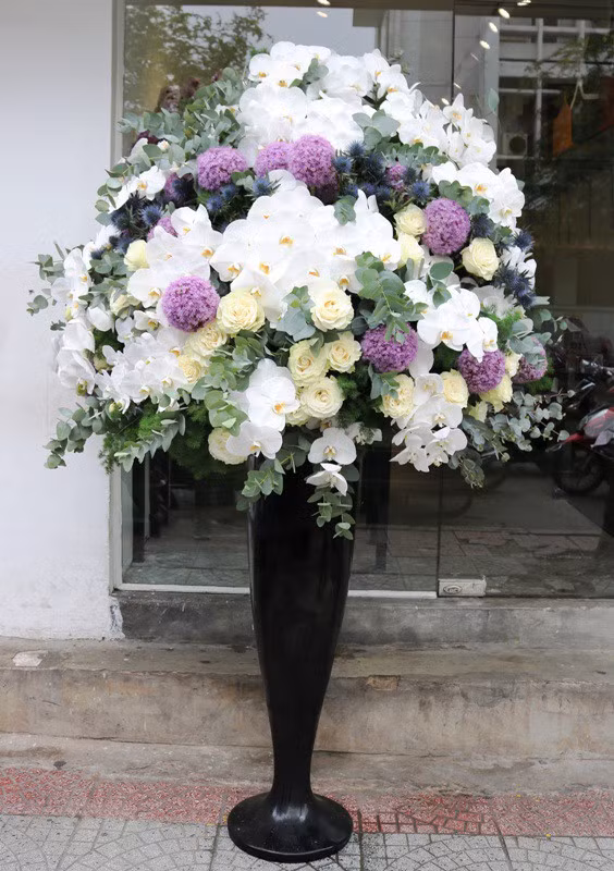 Bình hoa 70 triệu đồng này thuộc sở hữu của một đại gia ở quận 7