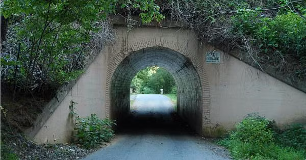 10 truyền thuyết đáng sợ nhất từng được ghi nhận trên đất Mỹ - Hình 13