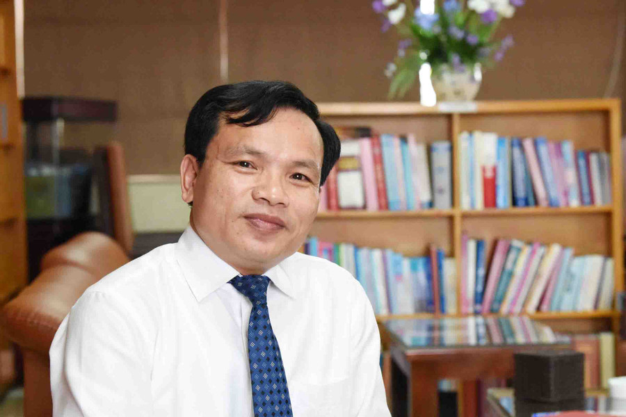 "Trong những năm vừa qua, đặc biệt là từ khi thực hiện Nghị quyết 29 của Trung ương Đảng về đổi mới căn bản, toàn diện GD-ĐT từ năm 2014 đến nay, trong chuỗi đổi mới thi kiểm tra đánh giá trong quá trình học tập, trong Kỳ thi THPT quốc gia và cả tuyển sinh ĐH, chúng tôi đã điều chỉnh theo hướng là làm sao đánh giá khách quan, công bằng để thực sự chọn được những em có năng lực nhất" - ông Mai Văn Trinh