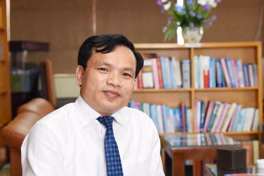 "Trong những năm vừa qua, đặc biệt là từ khi thực hiện Nghị quyết 29 của Trung ương Đảng về đổi mới căn bản, toàn diện GD-ĐT từ năm 2014 đến nay, trong chuỗi đổi mới thi kiểm tra đánh giá trong quá trình học tập, trong Kỳ thi THPT quốc gia và cả tuyển sinh ĐH, chúng tôi đã điều chỉnh theo hướng là làm sao đánh giá khách quan, công bằng để thực sự chọn được những em có năng lực nhất" - ông Mai Văn Trinh