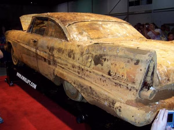 Chôn siêu xe 50 năm để thành kho báu, đến khi khai quật ai nấy đều câm nín - Hình 6