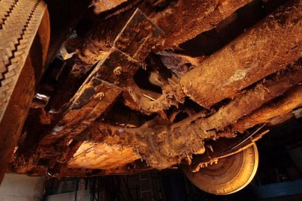 Chôn siêu xe 50 năm để thành kho báu, đến khi khai quật ai nấy đều câm nín - Hình 10