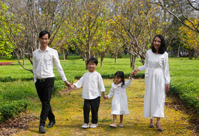 Vườn hoàng mai cổ thụ bung nở ảnh 4 Vườn hoàng mai cổ thụ bung nở