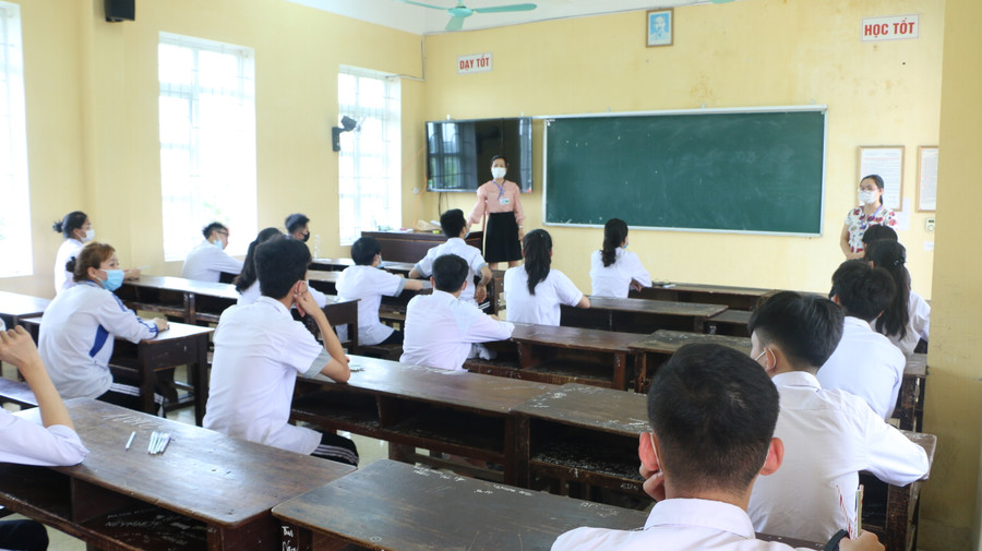 Thông thường, trong mỗi phòng thi sẽ có không quá 24 thí sinh. Thông thường, trong mỗi phòng thi sẽ có không quá 24 thí sinh.