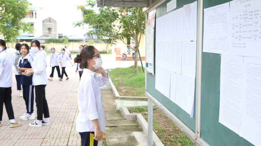 Kỳ thi tuyển sinh vào lớp 10 năm 2024 tại Nam Định dự kiến được tổ chức vào tháng 6 tới. Kỳ thi tuyển sinh vào lớp 10 năm 2024 tại Nam Định dự kiến được tổ chức vào tháng 6 tới.