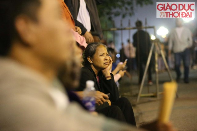 Nhiều người không dấu được sự mệt mỏi trên gương mặt