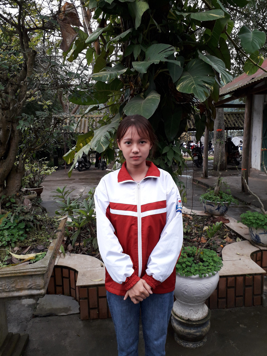 Dương Mỹ Duyên - HS lớp 12C1, Trường THPT Thái Hòa (Hàm Yên, Tuyên Quang) Dương Mỹ Duyên - HS lớp 12C1, Trường THPT Thái Hòa (Hàm Yên, Tuyên Quang)