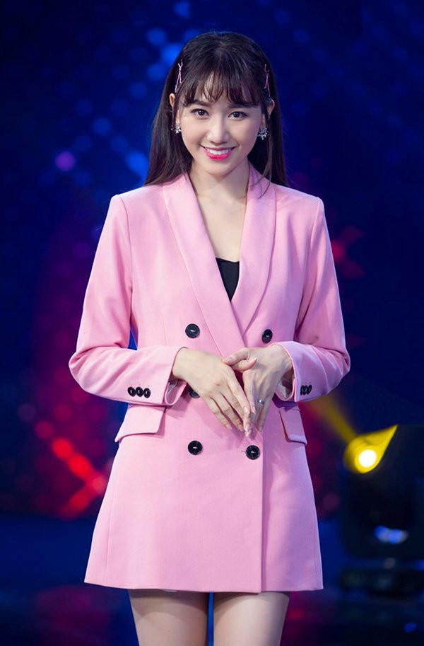 Cười bể bụng với màn hướng dẫn make up “một mất một còn” của Hari Won ảnh 10 Cười bể bụng với màn hướng dẫn make up kiểu Hàn Quốc một mất một còn của Hari Won-10