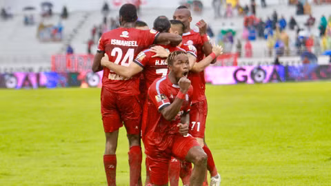 Thắng như phim hành động, TP.HCM xây chắc ngôi đầu