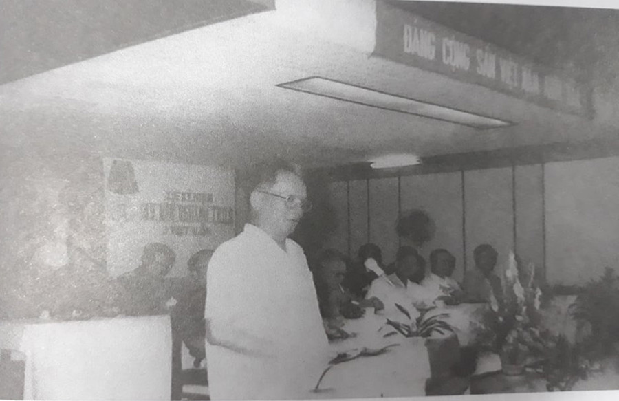 Chủ tịch nước, Đại tướng Lê Đức Anh phát biểu tại lễ kỷ niệm 40 năm ngày thành lập ngành Tình báo quân sự Việt Nam Những hình ảnh quý về Đại tướng Lê Đức Anh thời kháng chiến