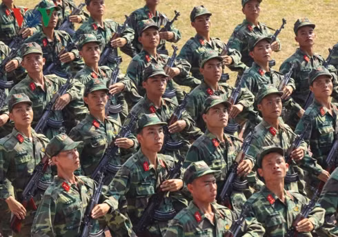 bất chấp nắng nóng, điện biên tích cực tập luyện cho lễ diễu binh 30/4 hình 2 bat chap nang nong, dien bien tich cuc tap luyen cho le dieu binh 30/4 hinh 2