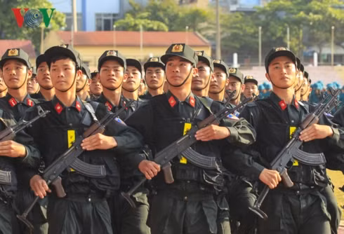 bất chấp nắng nóng, điện biên tích cực tập luyện cho lễ diễu binh 30/4 hình 11 bat chap nang nong, dien bien tich cuc tap luyen cho le dieu binh 30/4 hinh 11