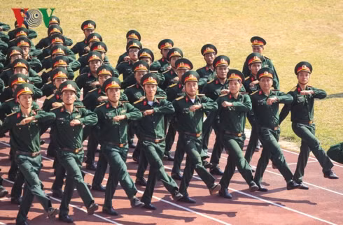 bất chấp nắng nóng, điện biên tích cực tập luyện cho lễ diễu binh 30/4 hình 3 bat chap nang nong, dien bien tich cuc tap luyen cho le dieu binh 30/4 hinh 3