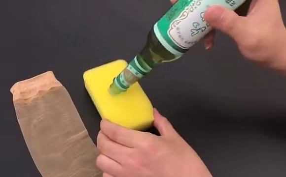 Đặt 1 chiếc tất lên điều hòa giúp giải quyết vấn đề gia đình