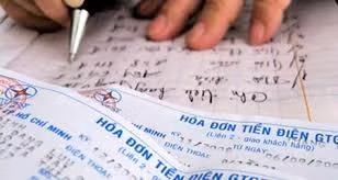 Vì sao hóa đơn tiền điện nhảy vọt?