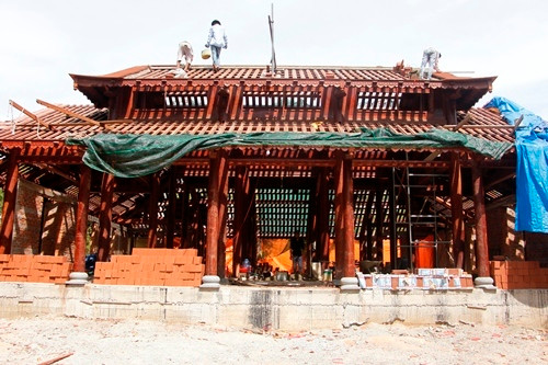 Sau bốn tháng thi công, chánh điện chùa Từ Hiếu đang thành hình. Ảnh: Võ Thạnh