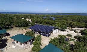 Nhà máy biến nước biển thành nước ngọt ở Kiunga, Kenya. Ảnh: GivePower.