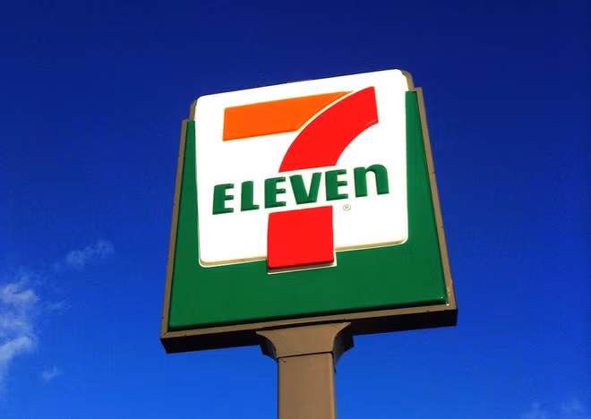 Mời người đàn ông vô gia cư cốc cà phê, hôm sau cô gái đã nhận được điều không thể ngờ tới-4