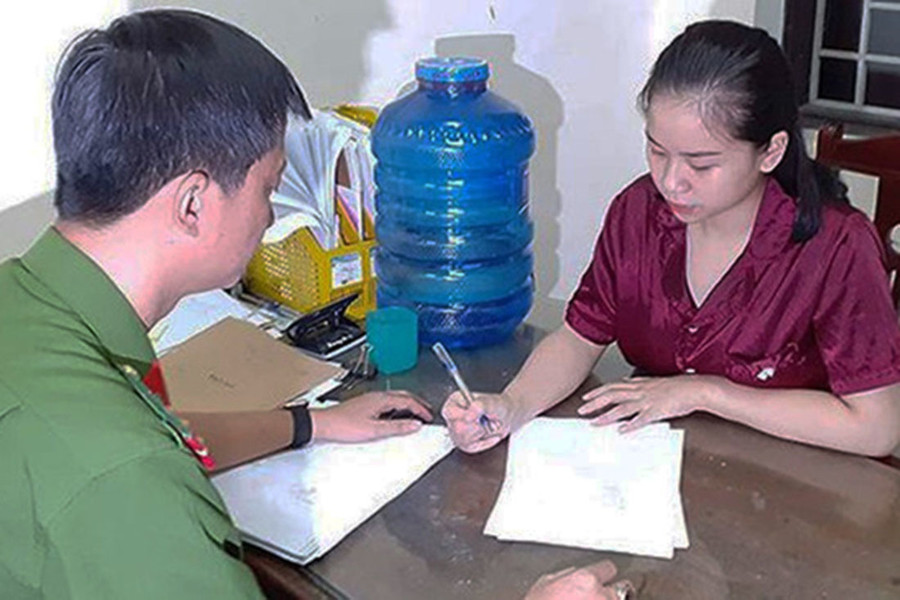 Tú bà 18 tuổi ở Nghệ An cầm đầu đường dây gái gọi cao cấp cho đại gia ảnh 1 Tú bà 18 tuổi ở Nghệ An cầm đầu sex tour cho đại gia