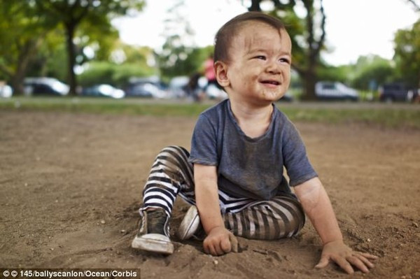 Nghiên cứu chỉ ra: Trẻ dễ bị ốm đau vì không được nghịch bẩn ảnh 2