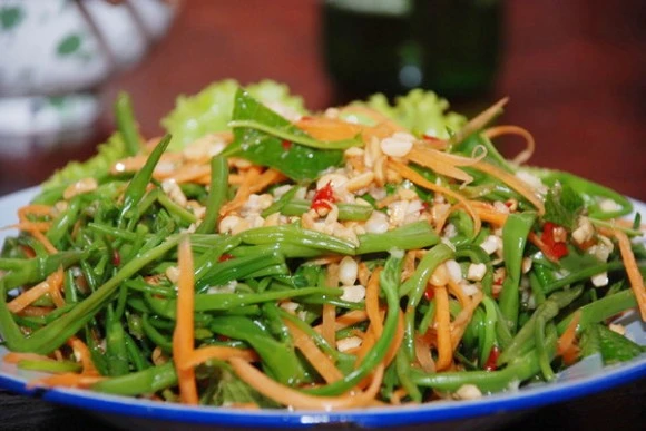 Cách làm nộm rau muống vừa ngon vừa giòn 