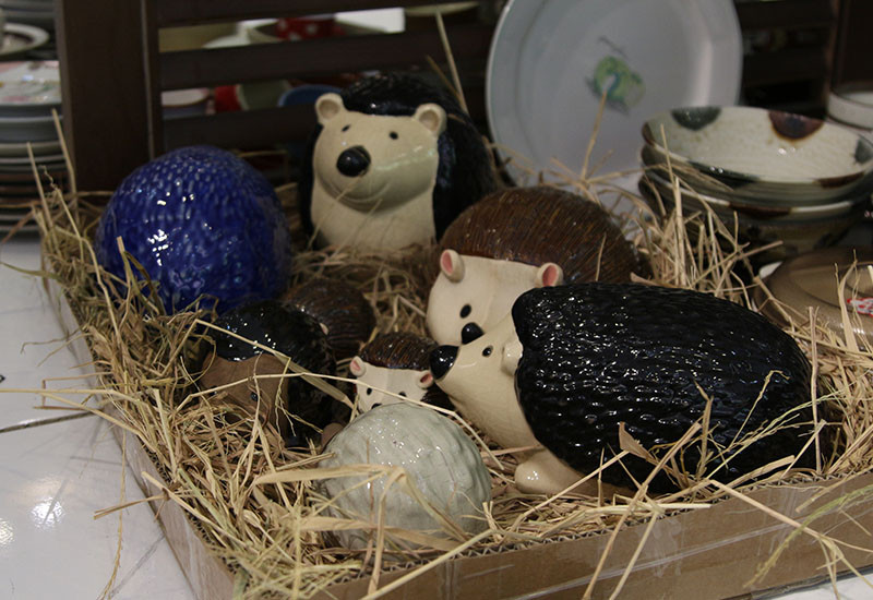 Những sản phẩm của các làng gốm Việt góp mặt nhiều tại phiên chợ Những sản phẩm của các làng gốm Việt góp mặt nhiều tại phiên chợ