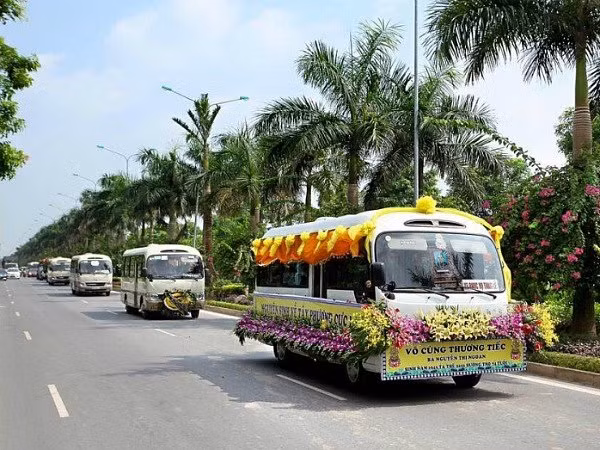 GÓC KHUẤT ít người thấu hiểu: Quanh năm tuyển dụng nhân sự “phục vụ người chết từ A-Z” vẫn không đủ người - Hình 2