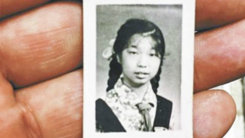 Tấm ảnh người bạn gái Trung Quốc đã được cô thiếu nữ Nga giữ 56 năm, chờ một cơ hội gặp mặt. Tấm ảnh người bạn gái Trung Quốc đã được cô thiếu nữ Nga giữ 56 năm, chờ một cơ hội gặp mặt.