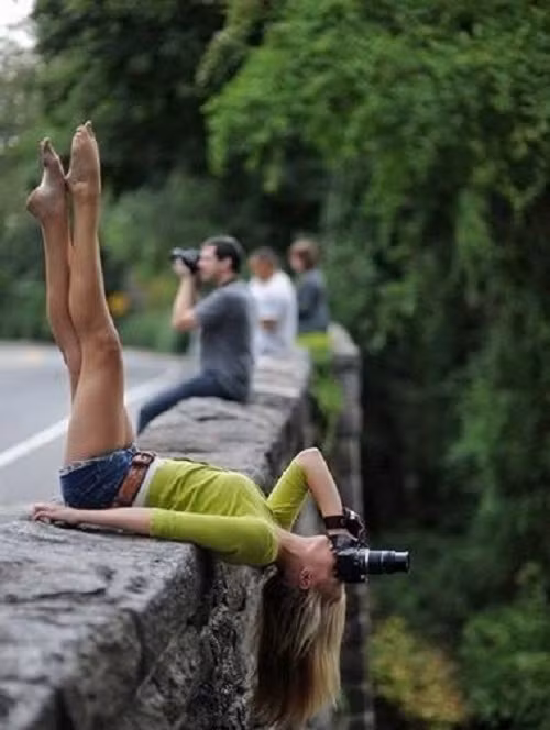 Phó nháy gợi cảm.