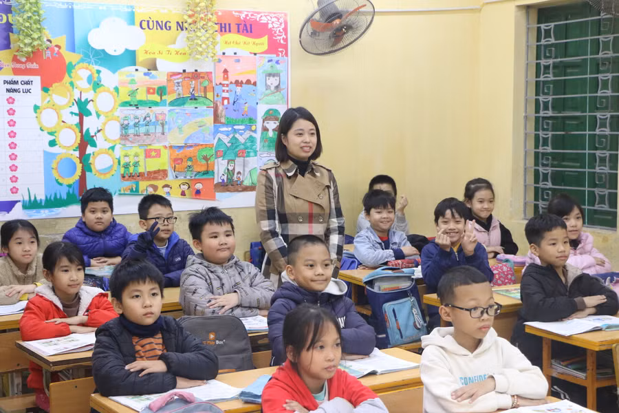 Hiện toàn Trường Tiểu học Kim Chung A có 901 học sinh.