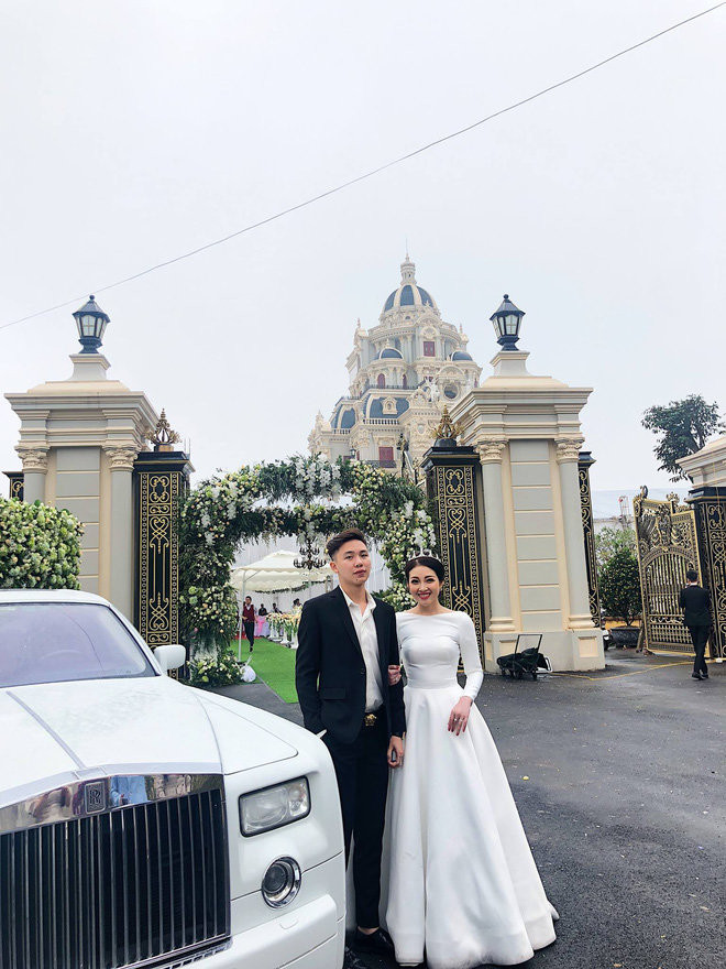 Khoe ảnh bầu to vượt mặt, cô dâu 200 cây vàng ở Nam Định ngày ấy gây bất ngờ về nhan sắc ảnh 1