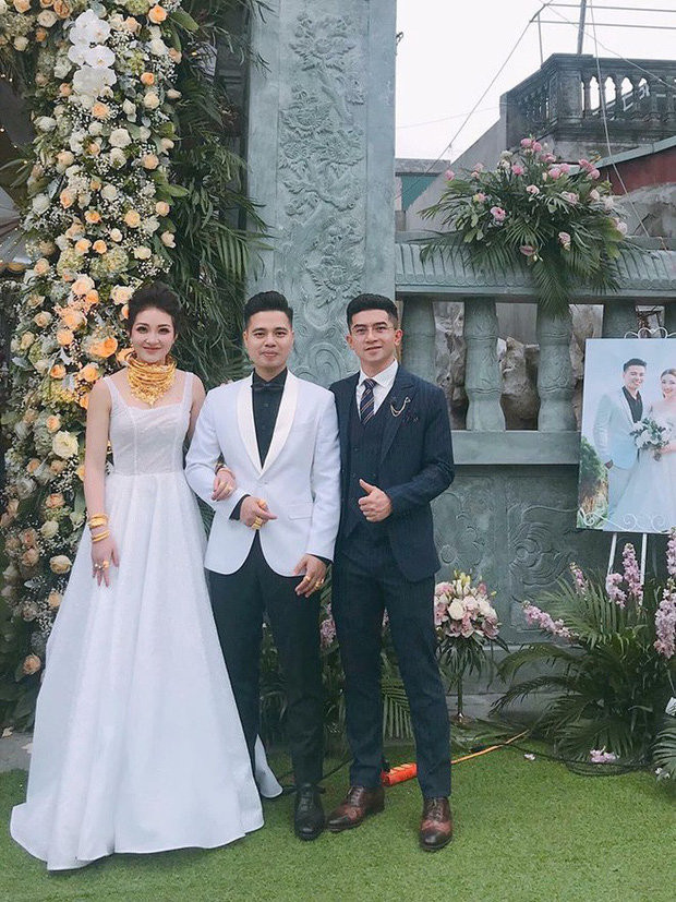 Khoe ảnh bầu to vượt mặt, cô dâu 200 cây vàng ở Nam Định ngày ấy gây bất ngờ về nhan sắc ảnh 4