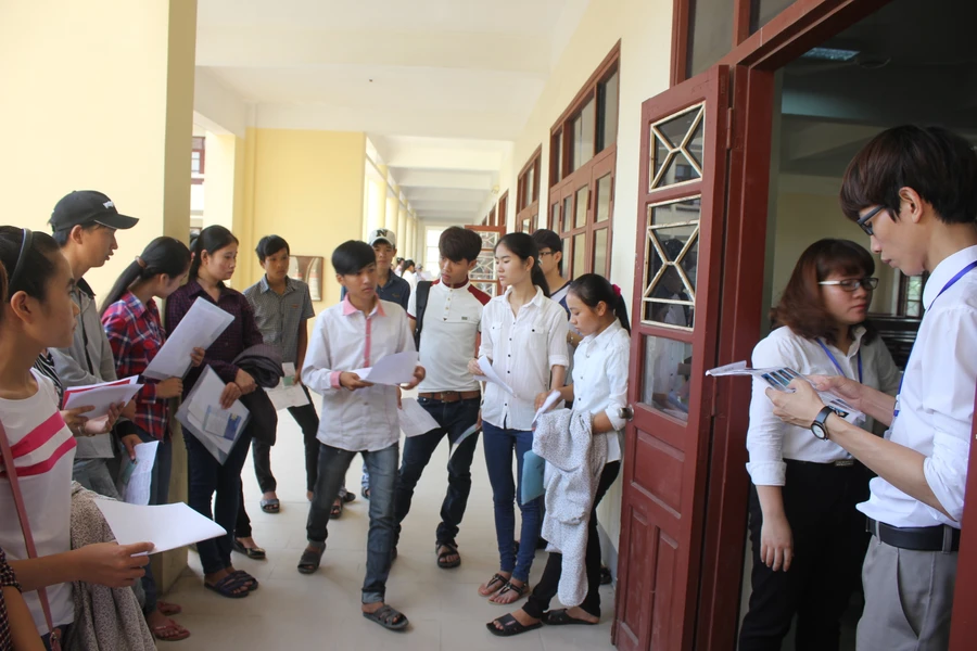 Cụm thi Vinh: Hơn 28.000 thí sinh làm thủ tục dự thi đợt 1