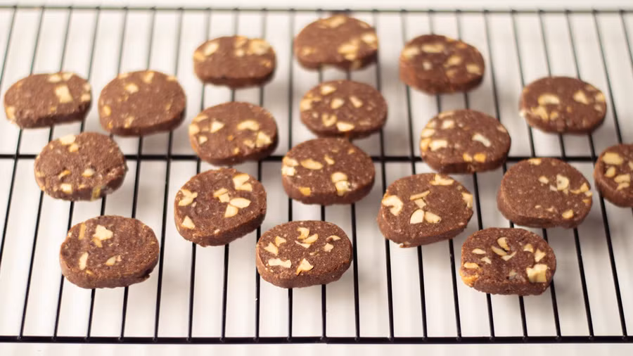 5 cách làm bánh quy không cần khuôn thơm ngon cho mùa Giáng sinh ảnh 4