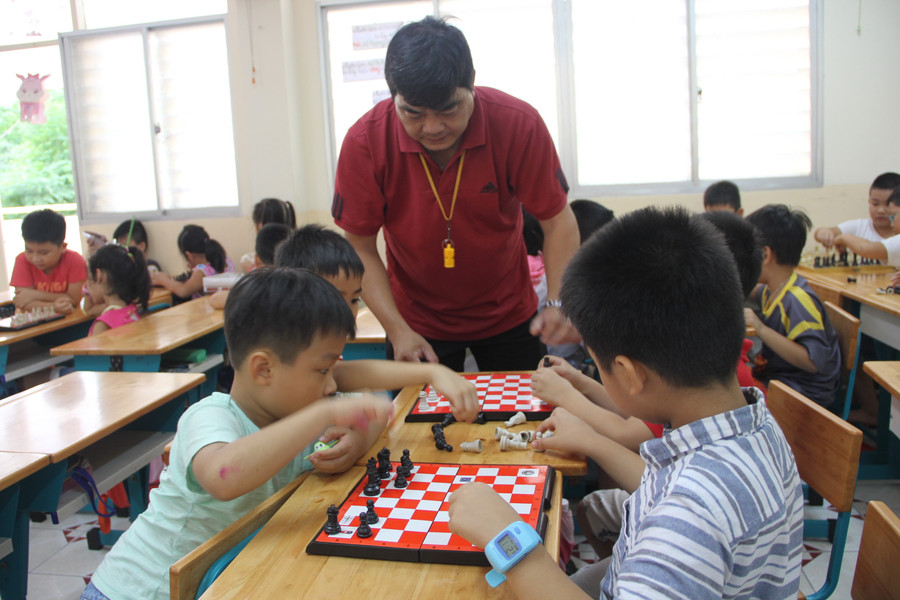 Buổi sinh hoạt của CLB cờ vua của Trường TH Nguyễn Bỉnh Khiêm.