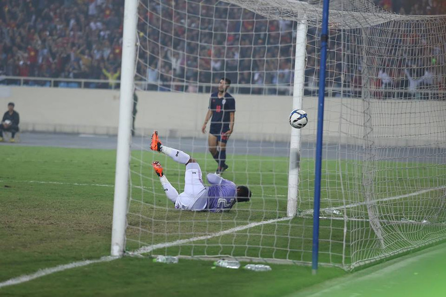 Cận cảnh bàn thắng của Thanh Sơn